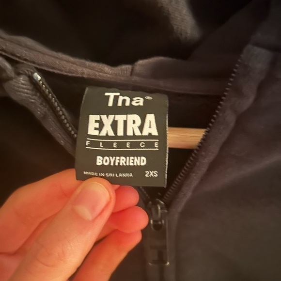 TNA aritzia boxy extra fleece hoodie - 2XS - Picture 2 of 3